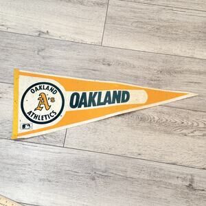 Vintage Oakland Athletics Baseball Wool Felt Souvenir Pennant 30" Early Logo